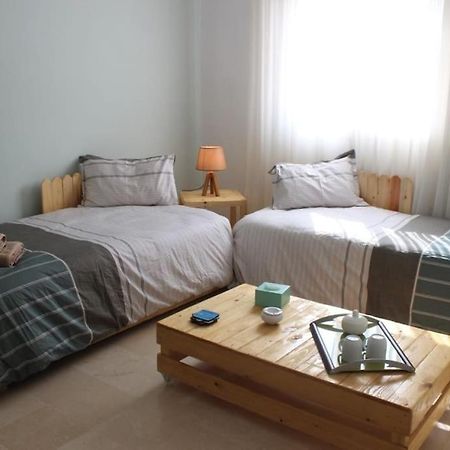 Appartement Simple Et Propre Сфакс Екстериор снимка