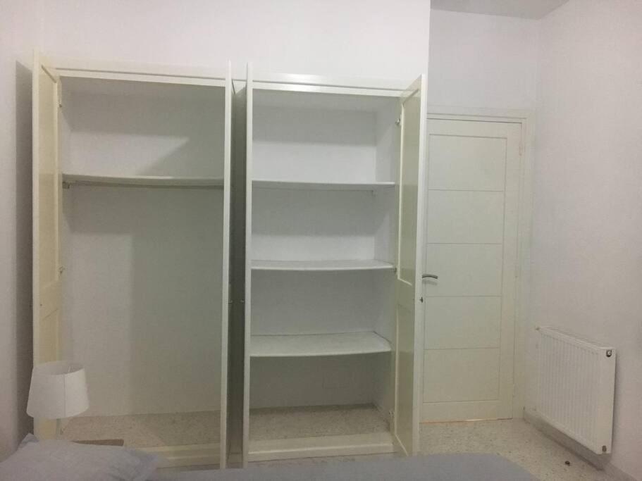 Appartement Simple Et Propre Сфакс Екстериор снимка